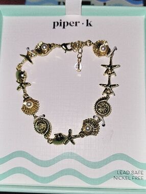 Piper K Gold Seashell & Starfish Bracelet with Pearl Accents BNIB TE M